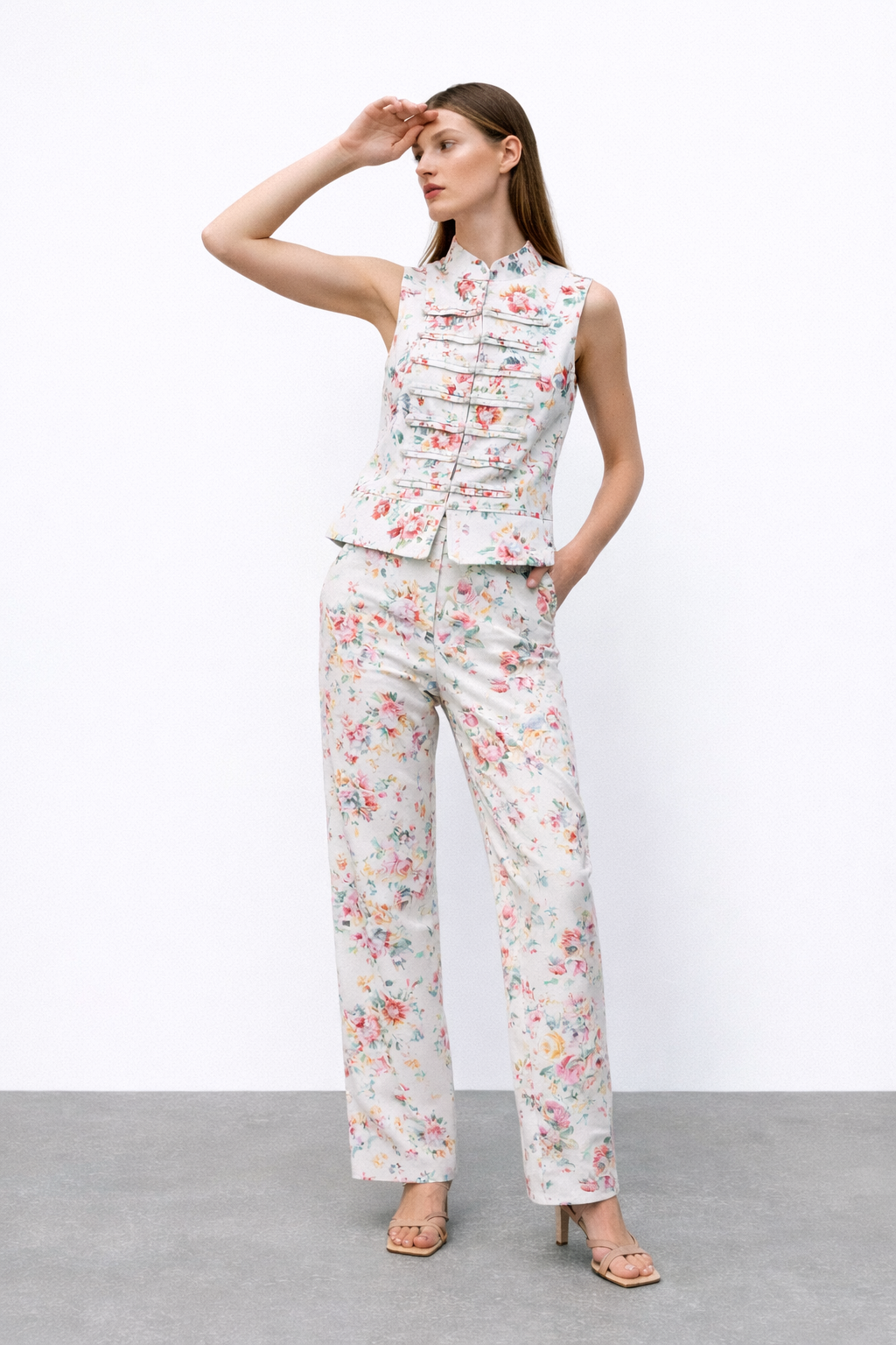 BIANCO FLORAL VEST - Image 3
