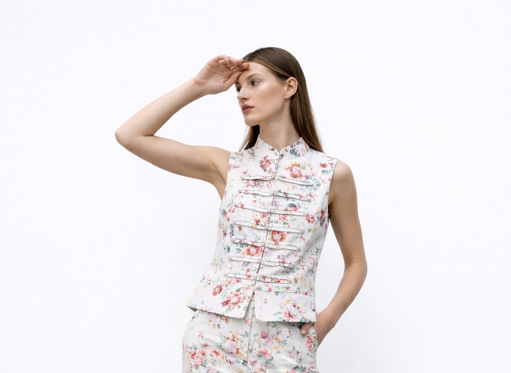 BIANCO FLORAL VEST