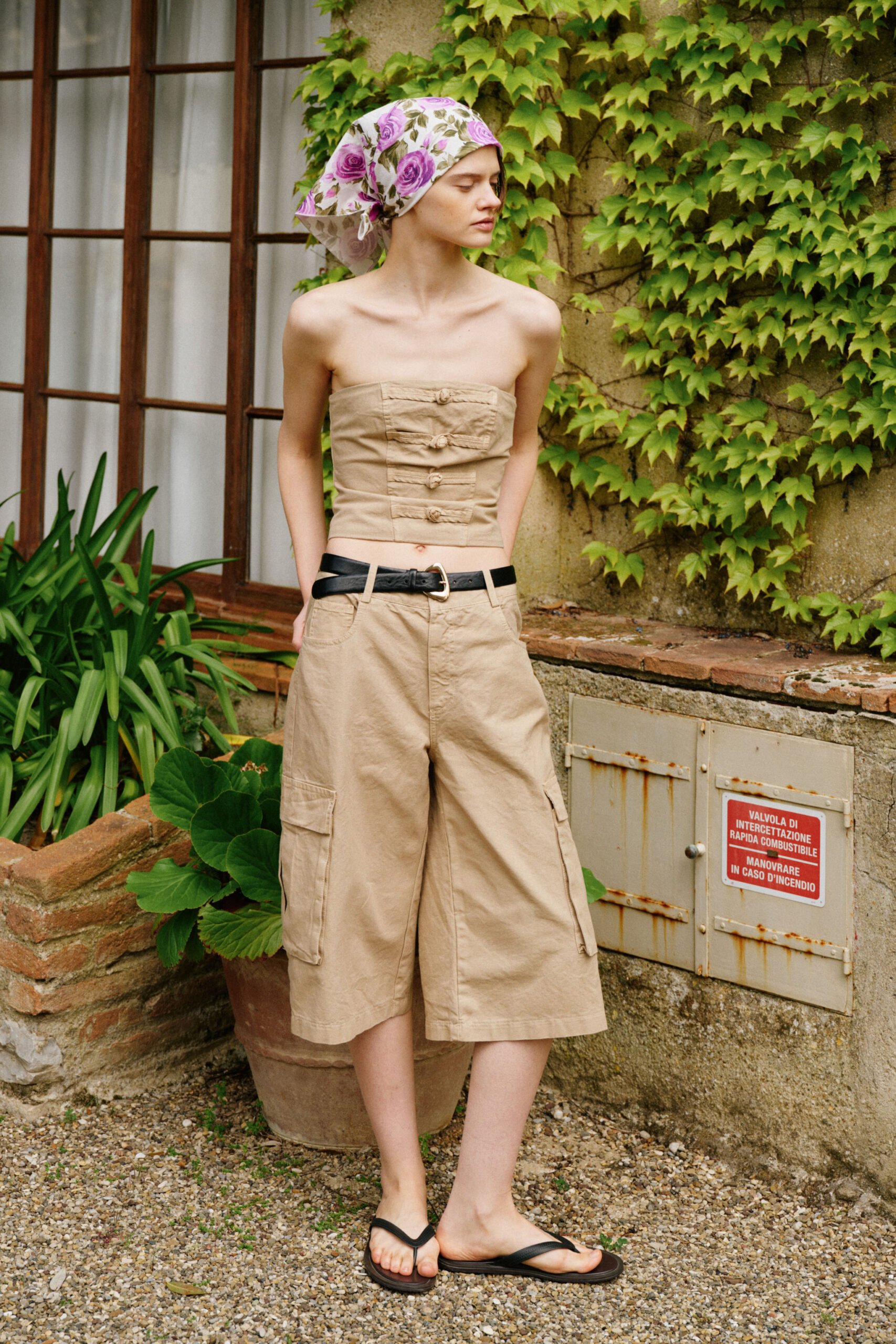 TOP WITH KNOTS - Image 3