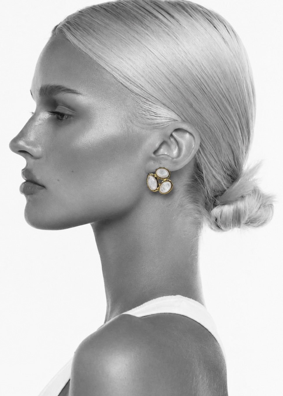 “Pearl Aura Earrings”